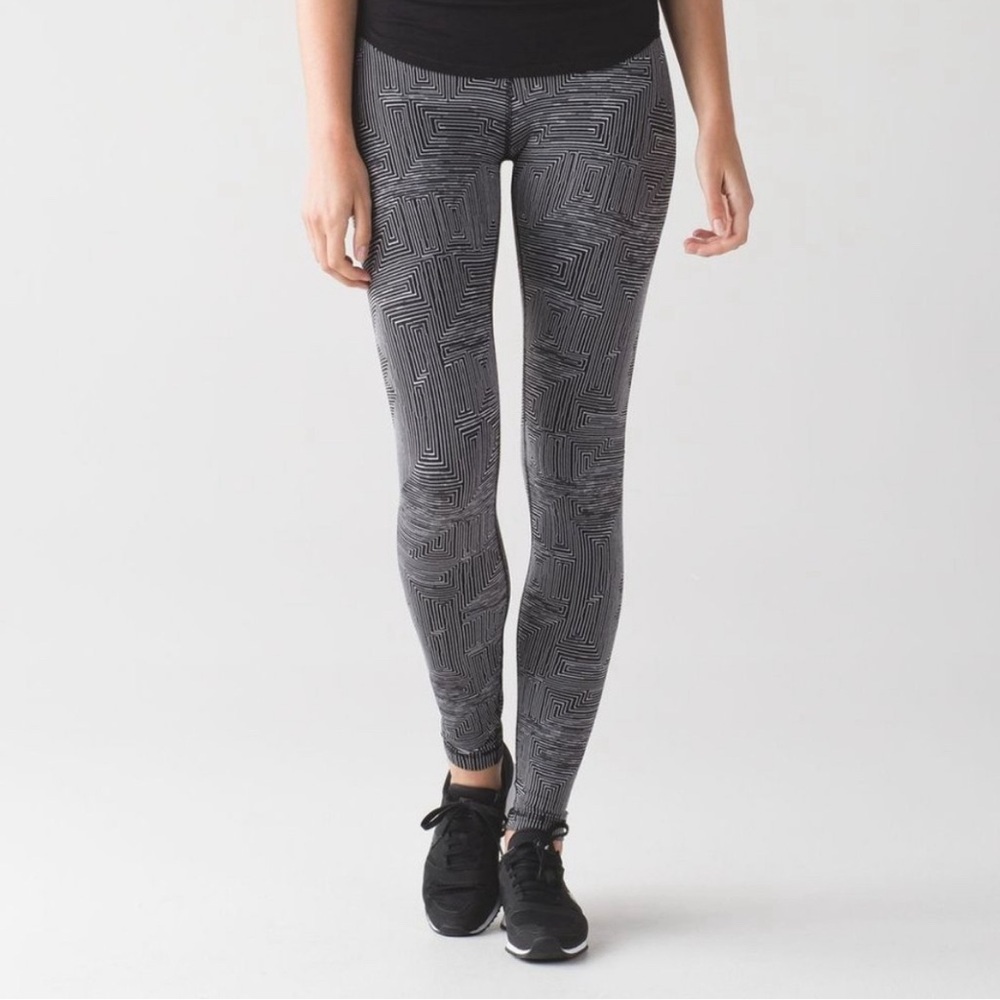 Lululemon High-Rise Yoga Athletic Leggings - Size 2